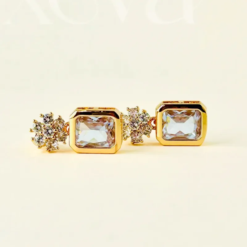 Zircon Stud Earrings white