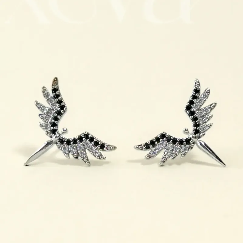 Wings earrings black