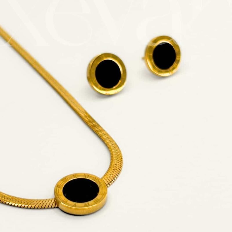 Snake Chain Gold Pendant Set