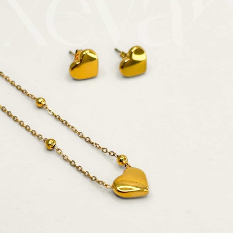 Gold Heart Pendant Set